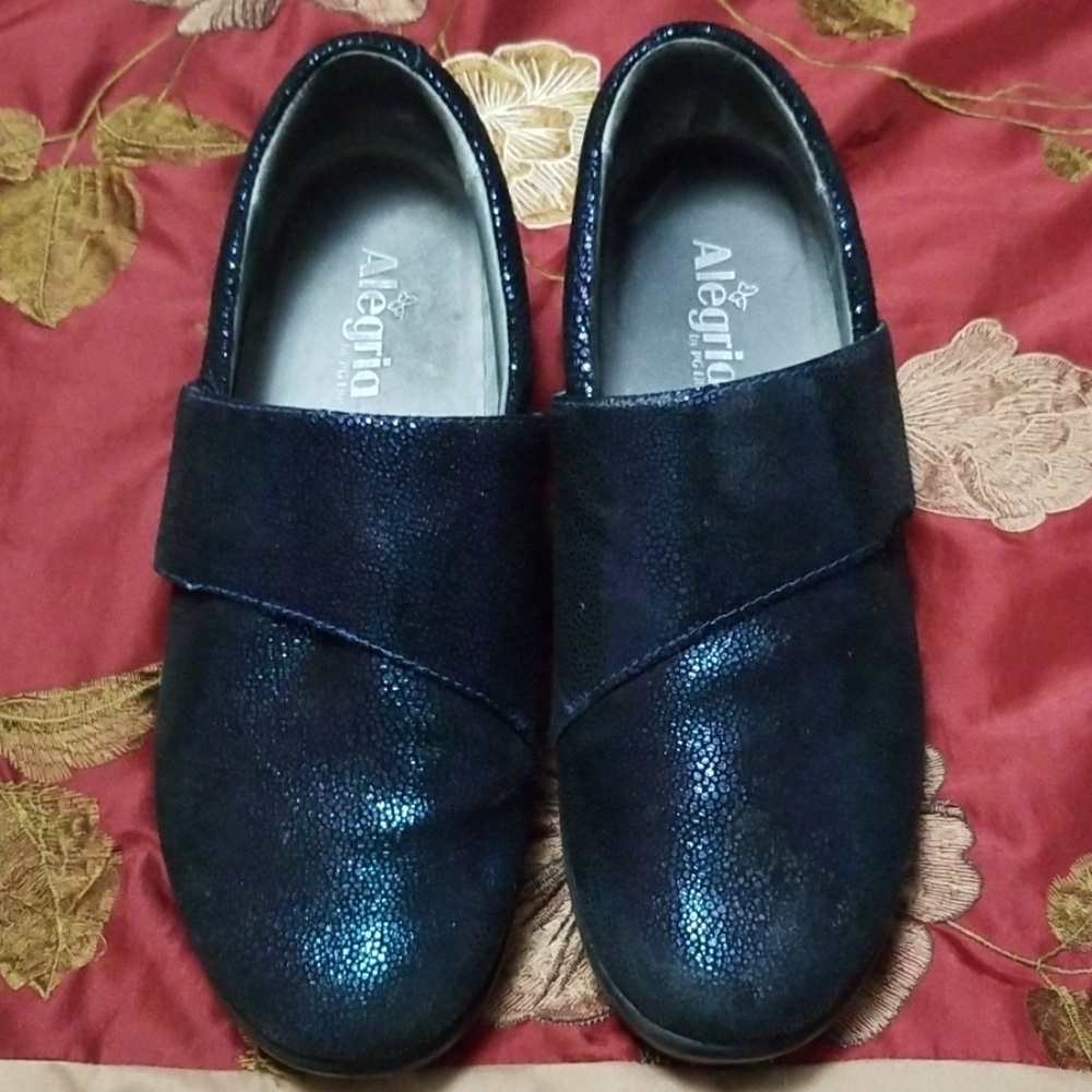 Shoe